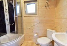 Others 7 Holiday Homes Close to the Seaside Beach