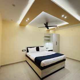 Room 1 喇叭好请, Hotel Ramada Plaza JHV 酒店