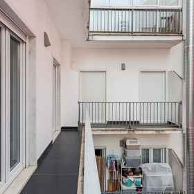 Primary image1JOIVY Modern flat near Estrela Garden,发现者纪念碑飯店