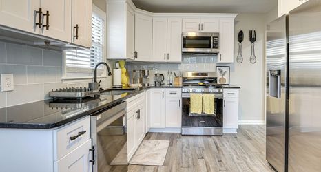 其他 2 2 Mi to Midtown: Chic Apartment in Atlanta!