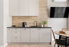 อื่นๆ 6 Housine