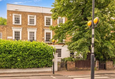 Khác Caledonian House in Central London