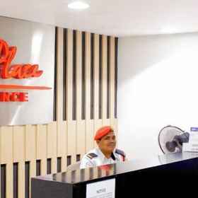 Lobby 1 Subang USJ21 Main Place Mall 2R1B 5-6 Pax, Sekolah Menengah Ibn Khaldun Hotels