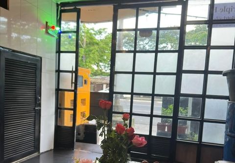 Lainnya Triple H Hotel