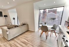 Others 7 Elegant Stay in Irwell Chambers