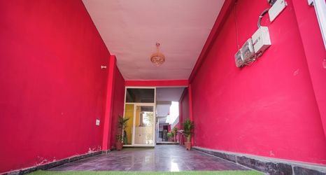 Others 2 Hotel Spark Inn || Near Motherhood Hospital