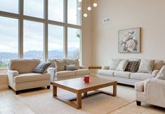 Others 4 2 Mi to Promenade at Westlake: Mtn-view Haven!