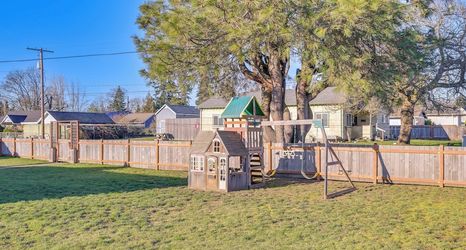 其他 2 Family-friendly Cottage w/ Playground in Centralia