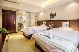 Others 4 Qihupan Inn Heping