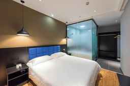 Beijing Luji Hotel Select (Qinghe High-speed Railway Station Branch), USD 25.82
