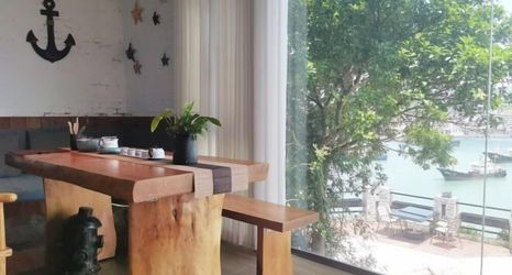 Others 2 Between sky and sea