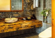 Others 5 Between sky and sea