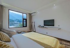 Others 6 When we first meet