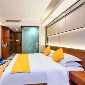 Room 1 Platinum Apartment Hotel (Zhongshan Guzhen International Lighting Center), Yuri Hotels