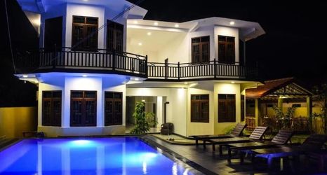 Others 2 Mamma Raji Hotel