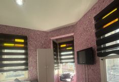 Others 3 Taksim Cinar Suit