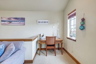 其他 4 Walk to Lincoln City Beach: Townhome w/ Balconies!