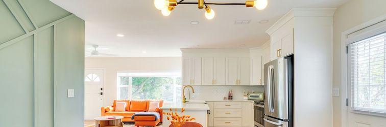 อื่นๆ Mid-century Lakeland Home w/ Game Room!