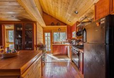 อื่นๆ 6 Almost Heaven Cabin - A Healthful and Relaxing Retreat