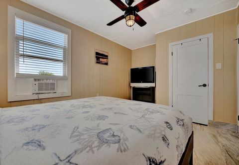 其他 Stones Throw Beachfront Luxury Suites