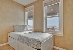 其他 5 Stones Throw Beachfront Luxury Suites