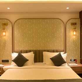 Primary image 1 Hotel Varshish Inn, Imam Square Hotels