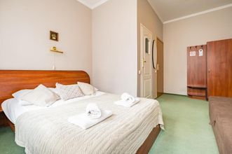 其他 4 Pod Ratuszem