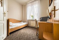 其他 3 Pod Ratuszem