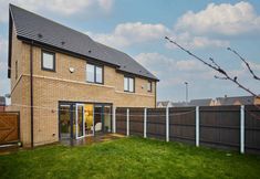 Others 4 Host Stay Chippenham Close