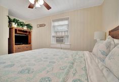 Others 4 Stones Throw Beachside Bungalow 2 AT THE Beach