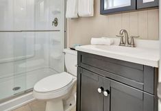 Others 7 Stones Throw Beachside Bungalow 2 AT THE Beach