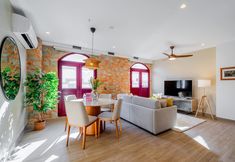 Others 3 w Beautiful 2BR w Balcony in Casco Viejo
