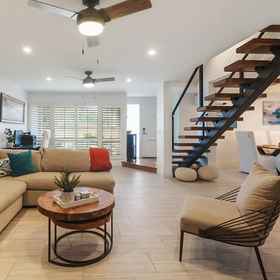 Room 1 Cozy Pet Friendly 3 Bedroom, San Diego Hotels