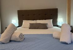 Lainnya 5 DOM SUITES