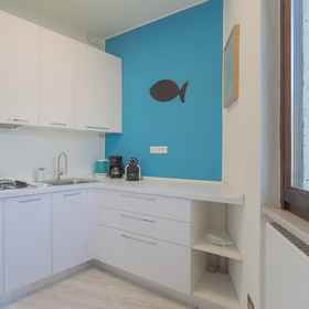 Private kitchen1科莫Lavarell House最佳湖景公寓,坎图飯店