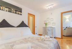 Others 7 Volta Apartment by Rent all Como