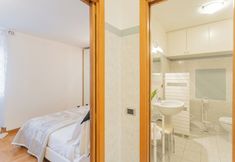 Others 5 Volta Apartment by Rent all Como