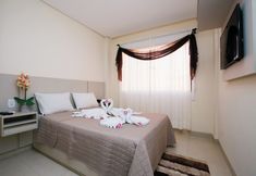 기타 4 FLATS ANDIRA KUSS