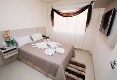 기타 6 FLATS ANDIRA KUSS