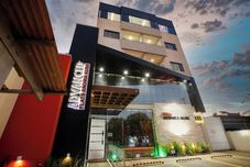 기타 FLATS ANDIRA KUSS