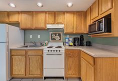 其他 7 Colonial Crest Condo Unit #113