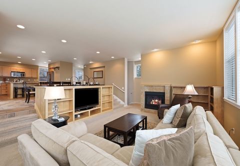 Others Presidio Park 3 Bedroom Home