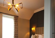 Others 5 The Coach & Horses