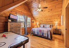 Others 5 Bear Hideaway Cozy 3BR Cabin