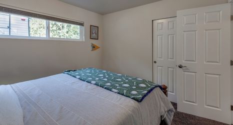 其他 2 A Re-styled Single Story, 3-bedroom, 2-bath Ranch Style Cabin at Silver Lake
