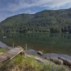 Primary image 1 重新装修的单层三卧两卫牧场风格小屋在银湖, 霍特科姆县 酒店