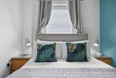 Others The Pinnacle by Cotels