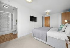 기타 6 The Pinnacle by Cotels