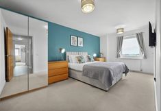 기타 4 The Pinnacle by Cotels