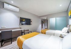 Others 7 Home Inn Baiyun Hotel (South Gate of Ancient City Scenic Area, Renmin West Road, Kashgar)